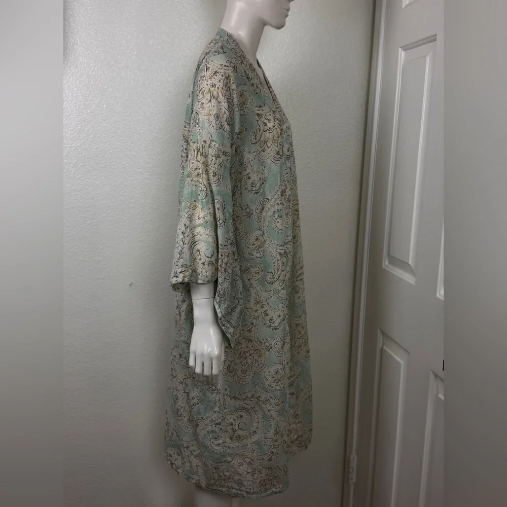 Zara Elegant Paisley Kimono Robe Size Medium C-31